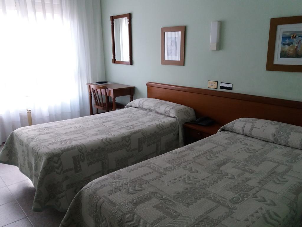 Avenida Gijon Centro Hotel Kültér fotó